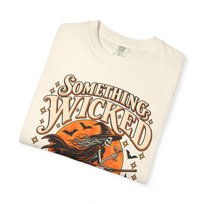 Something Wicked Has Weekend Plans T-shirt | Witch Halloween Tee