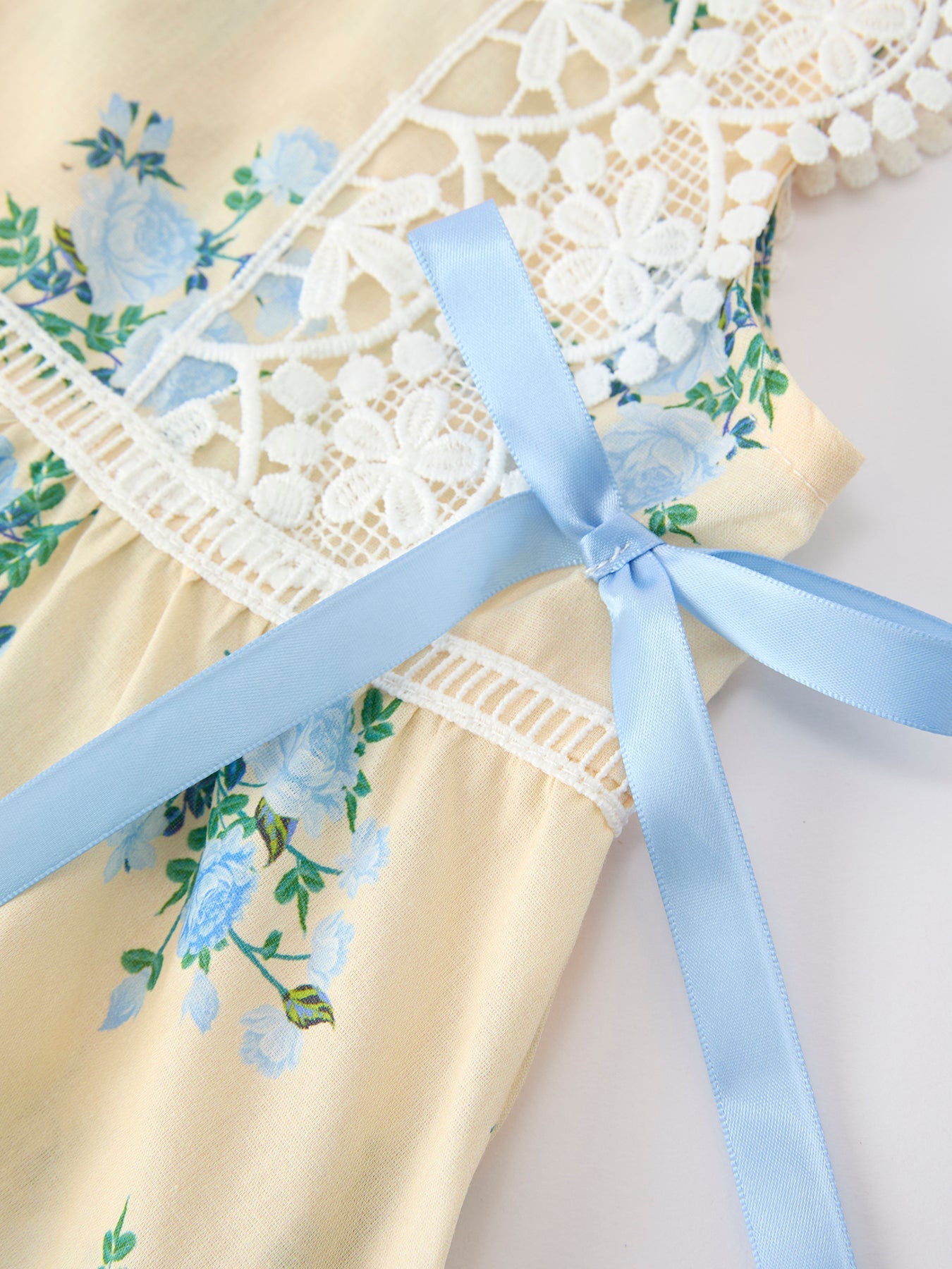 Lace-trimmed Bow Girls' Dress-Pink/Blue