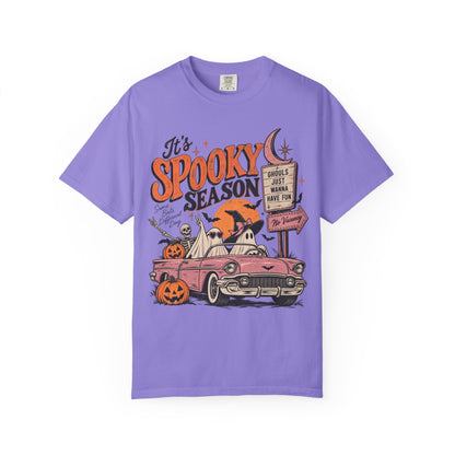 It's Spooky Season vintage Halloween car T-Shirt | ghost, pumpkins